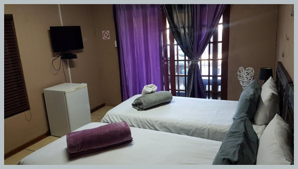 2 SIngle beds or King Size bed