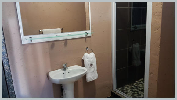 2 SIngle beds or King Size bed